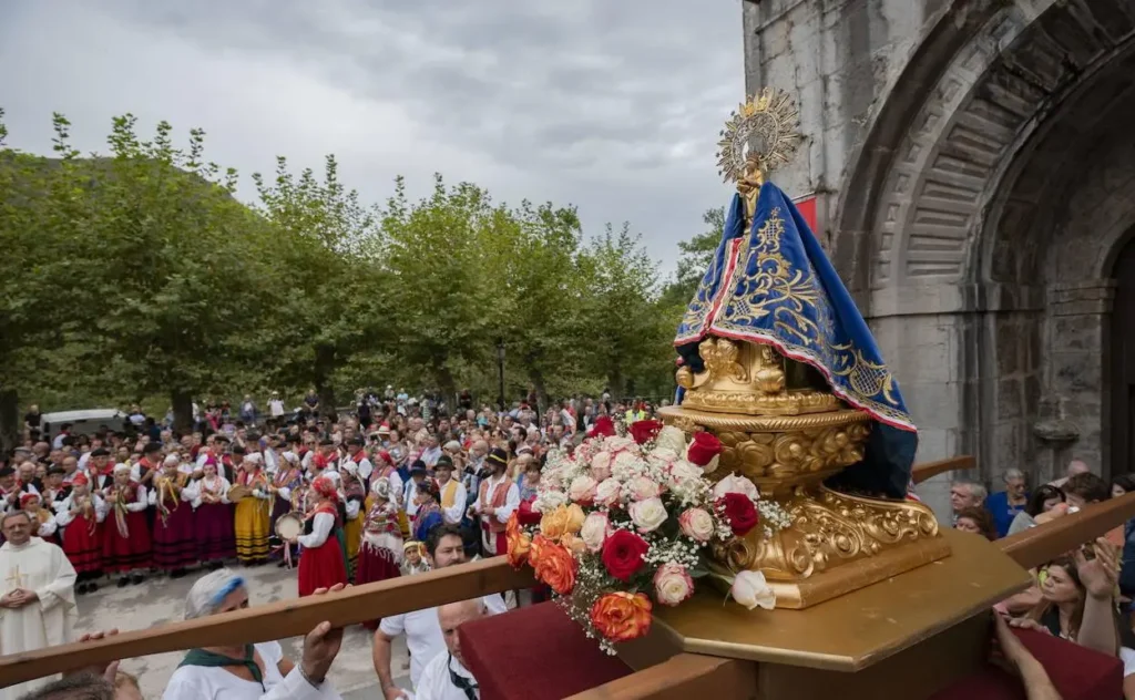 Procesión Ofrenda Bien Aparecida